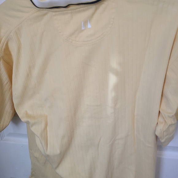 (725) Greg Norman Men's Three Button Golf Polo Shirt, Size: Small Color: Yellow - Picture 3 of 3